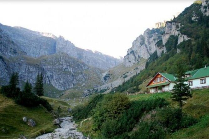 1 day CARPATHIAN PEAKS & CHALETS hike - Should you book this hike?