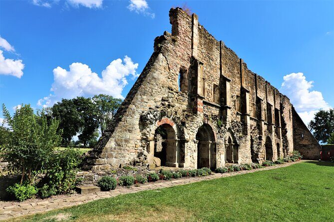 2-Day Private Tour of Transylvania with Visit to Dracula's Castle - Carta Monastery: A Short Stop with a Big Theme