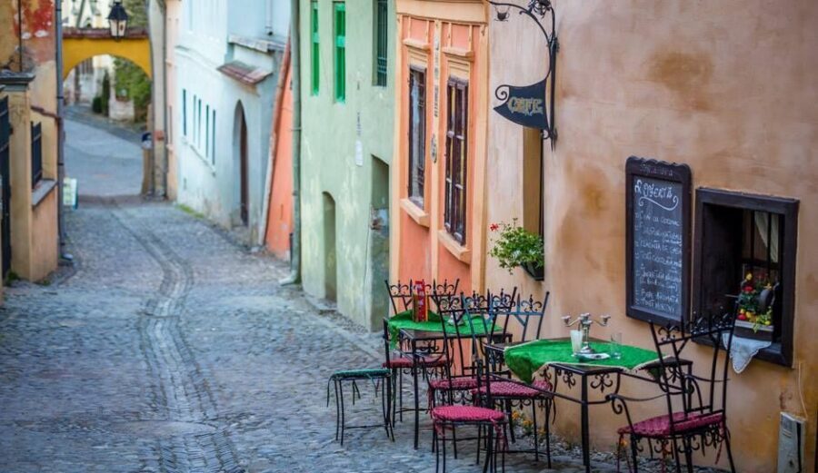 2-Day Transylvania Break From Bucharest - Brasov’s Council Square, Black Church, and a Quick Taste of Transylvanian Identity
