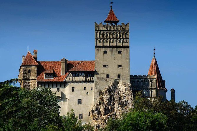 3-Day Private Tour of Medieval Transylvania from Bucharest - Black Church and Peles Castle: Brasov’s Big Contrasts in One Route