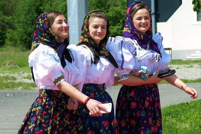 3 Day Tour of Maramures - Practical Notes: Timing, Getting Around, and What to Pack