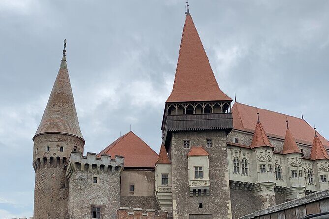 4-Day Private Tour: Bucharest to Budapest via Transylvania - Day 2: UNESCO Sighișoara, fortified churches, Sibiu, and Viscri