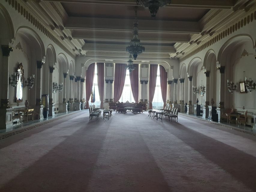 6h Communism Tour in Bucharest with Ceausescu Mansion - The route’s pacing: what 6 hours feels like in practice
