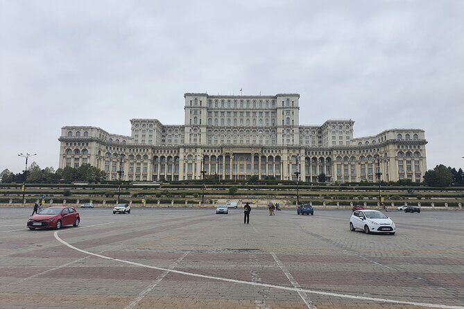 8h Bucharest City Tour Private Tour - Calea Victoriei: the royal-to-communist contradiction on one avenue