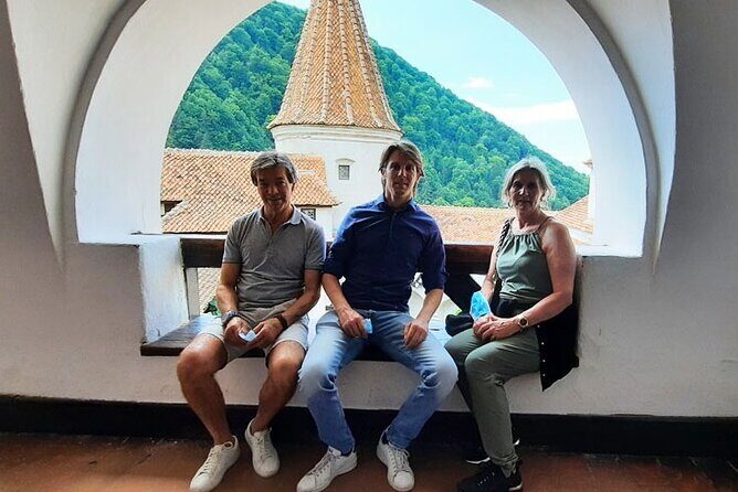 Bears Sanctuary, Dracula Castle and Poiana Brasov-Private day tour from Brasov - A Private Day Tour That Starts With Convenience