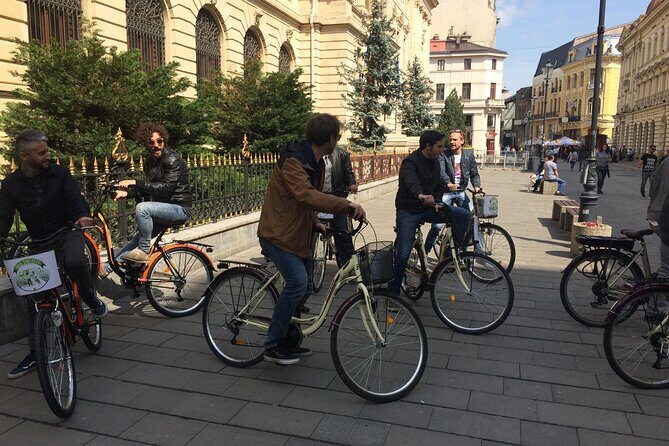 Bike Rentals - The bike route: hitting Bucharest Bărăția and Curtea Veche with less effort