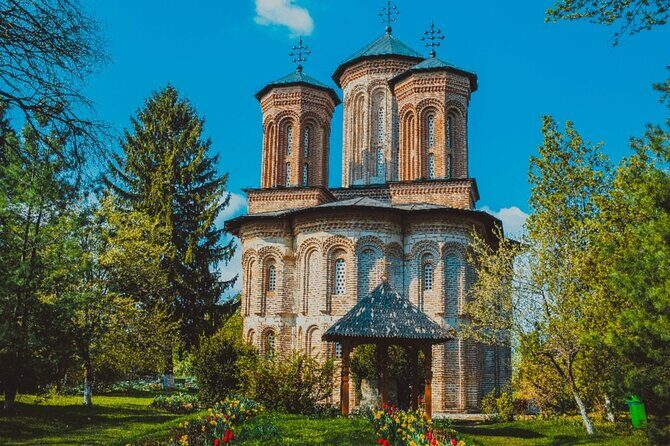 Bison Sanctuary, Vlad the Impaler Princely Court & Dracula Grave - Târgoviște Princely Court: the Vlad connection feels specific