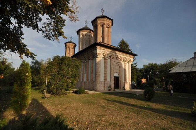 Bison Sanctuary, Vlad the Impaler Princely Court & Dracula Grave - Price and value: what $153.71 buys you