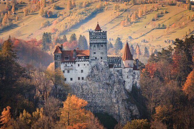 Bran Castle, Peles Castle and Brasov from Bucharest - Peles Castle in Sinaia: royal fantasy with real queues