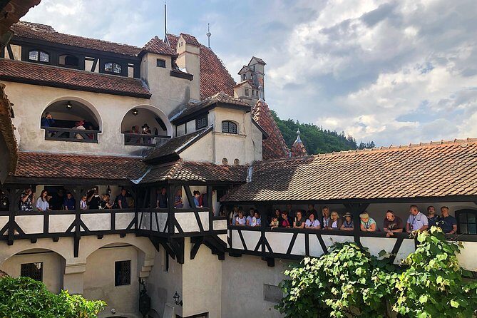 Bran Castle, Peles Castle and Nevermore Academy From Brasov - Pickup, meeting point, and day-of logistics in plain English
