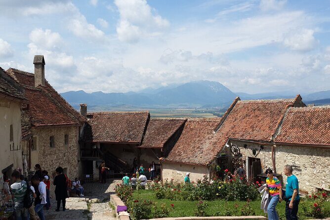 Brasov: Bears Sanctuary, Rasnov Fortress, Bran Castle GUIDED Tour - Stop 2: Bran Castle and the Dracula Legend with Context