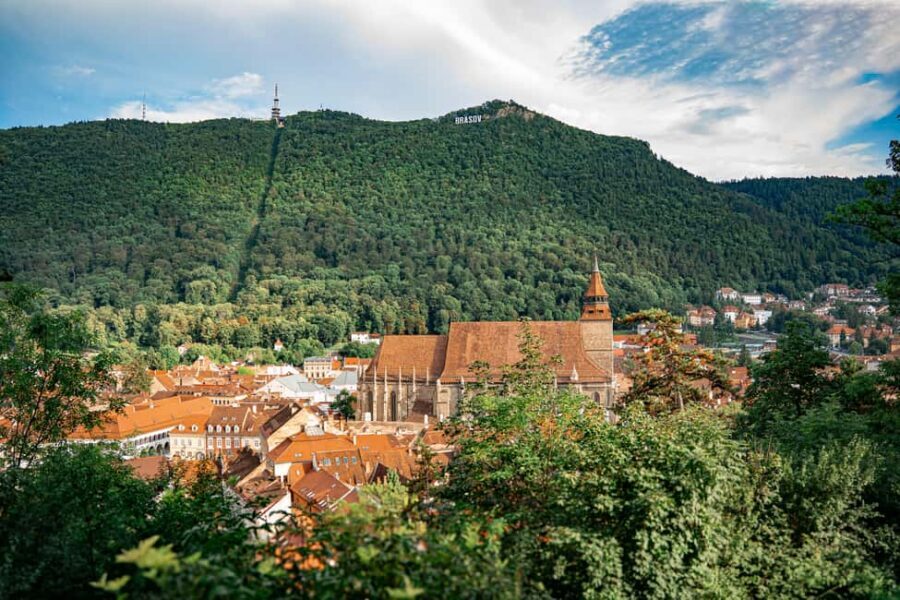 Brasov: Photo Walking Tour with Professional Photos - Photo Stops Start at George Barițiu County Library