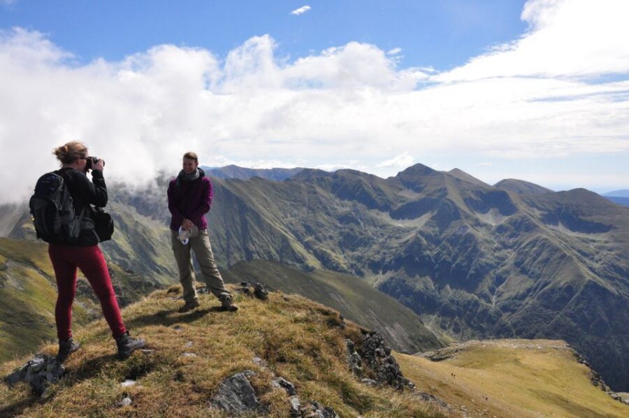Brasov: Private Fagaras Mountains Trekking Tour - From Balea Lake to Capra Lake: how the hike actually feels