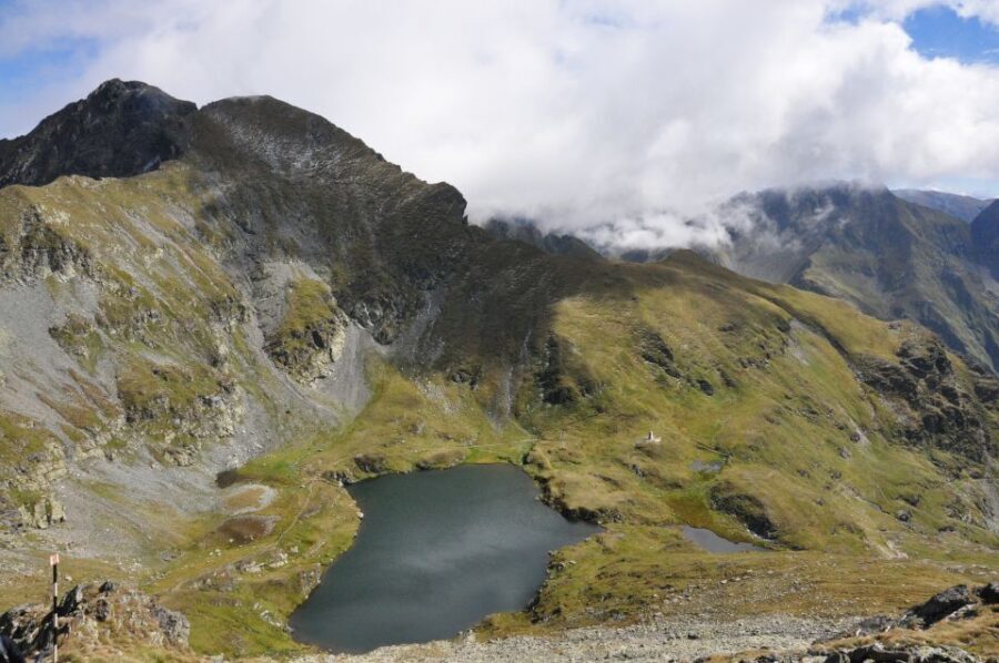 Brasov: Private Fagaras Mountains Trekking Tour - Peak push to Vanatoarea lui Buteanu, or a safer lake walk