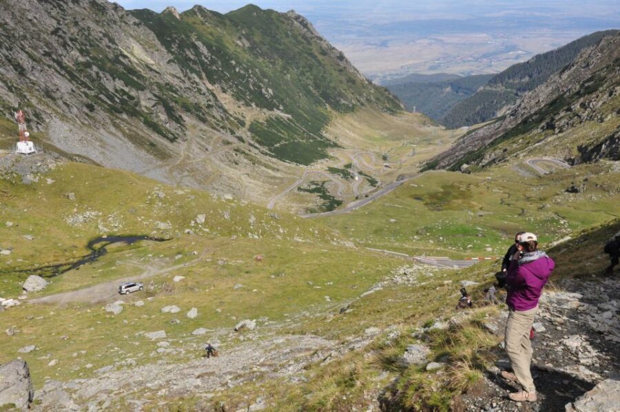 Brasov: Private Fagaras Mountains Trekking Tour - Crowds and timing: how to avoid the trailhead stress