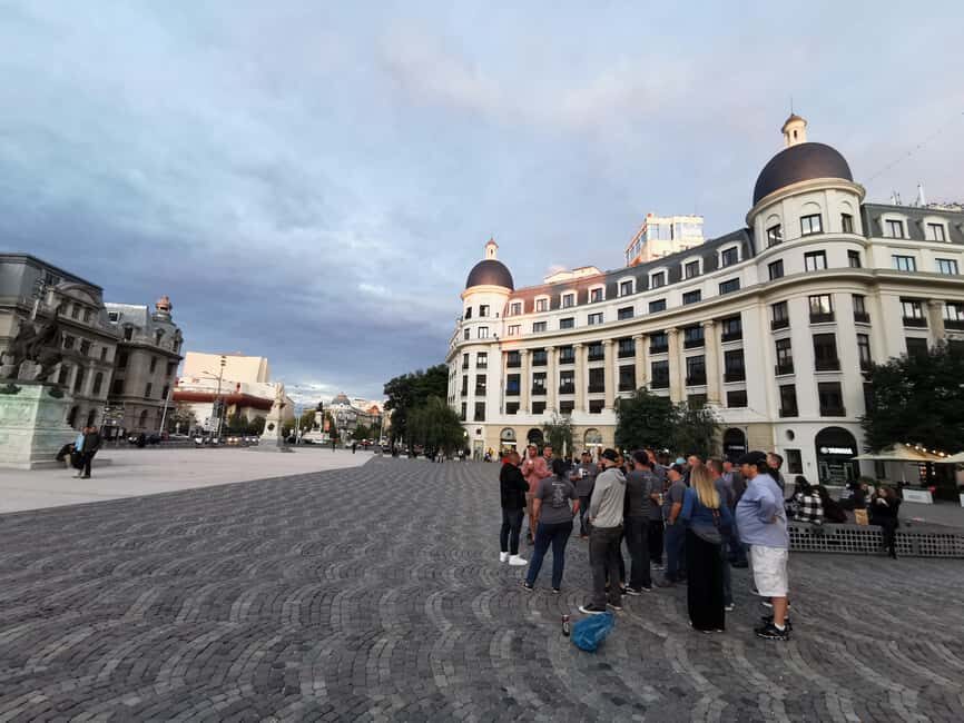 Bucharest city tour: Hop-on Hop-off sightseeing minibus - The panoramic loop: reading Bucharest from the road
