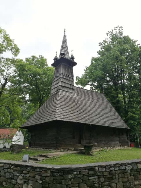 Bucharest city tour: Village Museum visit & Panormaic tour - Should You Book This Bucharest Tour?