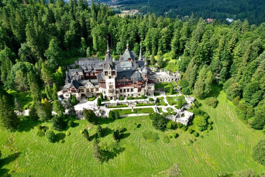 Bucharest: Dracula and Peles Castles For Private - Time on Your Feet: Comfort Tips That Actually Matter