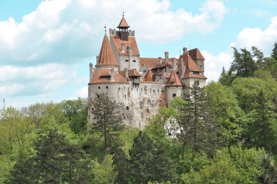 Bucharest: Dracula's Castle, Peles Castle, & Brasov Old Town - Brasov Old Town: Towers, Old Walls, and a Walk You Can Pace Yourself