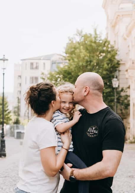 Bucharest: Essential Photo Session in the Charming Streets - Where you start: Hanu lui Manuc as your photo-launch pad