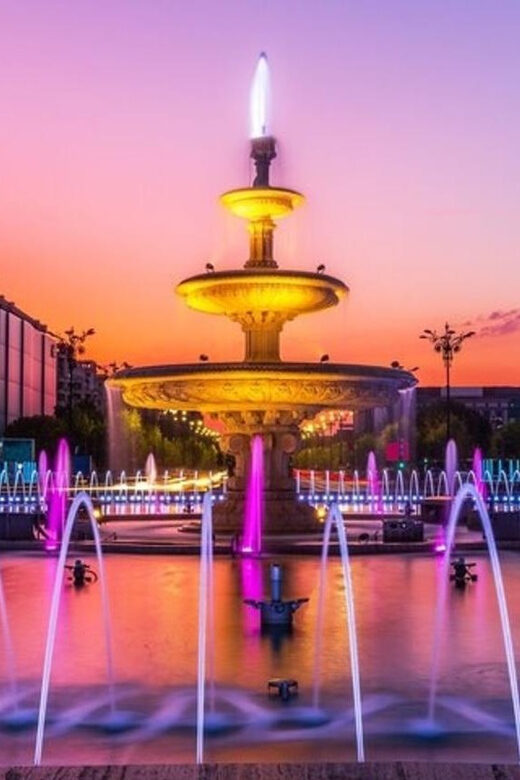 Bucharest : Highlights & Hidden Gems Walking Tour - Parcul Cismigiu: A Calm Photo Stop That Changes the Mood