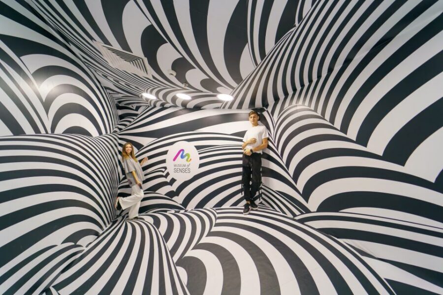 Bucharest: Museum of Senses Entry Ticket - RGB room and the art of “wait, that color moved”