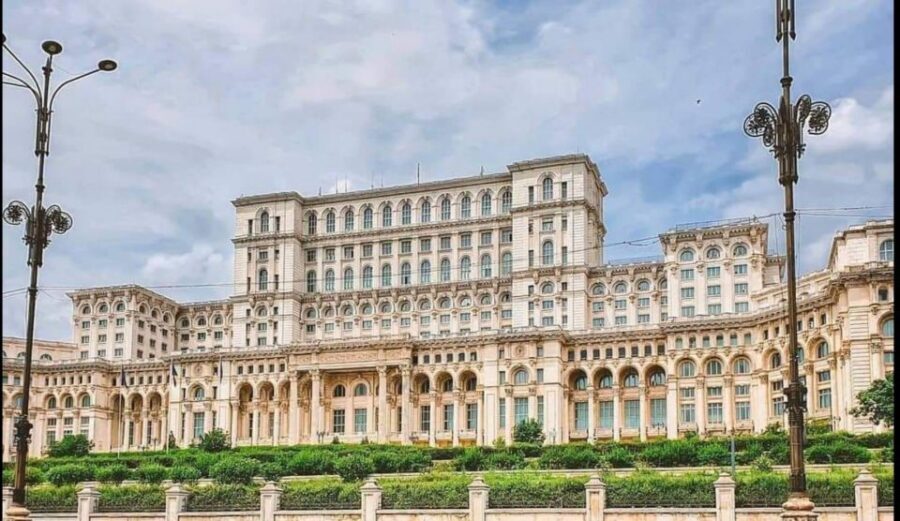 Bucharest Panoramic City Tour & Street Food - Quick highlights to look for