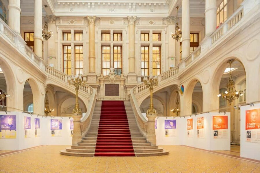 Bucharest: Parliament, Ceausescu House & Village Museum Tour - Ceaușescu’s House: gold accents, luxury, and the cold contrast