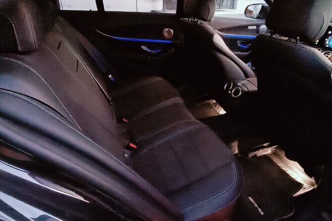 Bucharest Premium Airport Transfer - One wayOtopeni Airport - Drop-Off in Bucharest: Fixed Price, Any Address