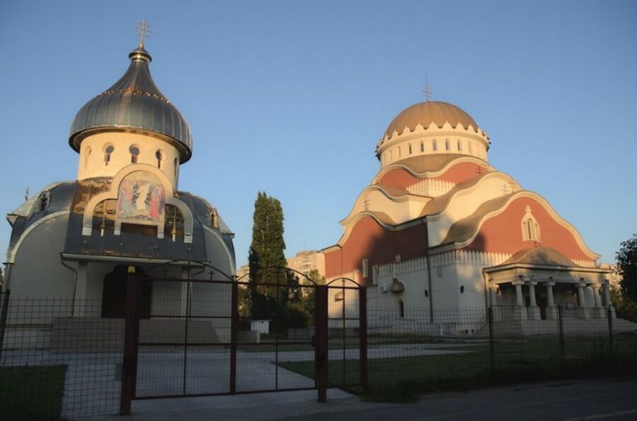 Bucharest: Private Three Neighborhoods Tour by Vintage Car - Drumul Taberei: the day-to-day life of the average Romanian
