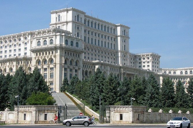 Bucharest Private Tour - 4 hours - Revolution Square (Piaka Revolukiei): The 1989 Turning Point in Plain Sight