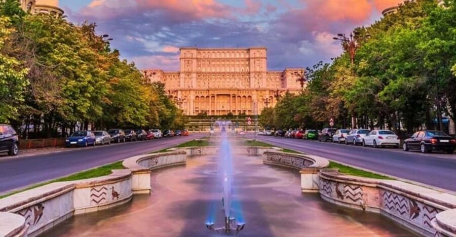 Bucharest : Street Art Walking Tour With A Guide - Key things I’d watch for