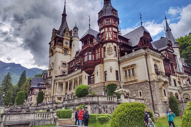 Bucovina Painted Monasteries & Transylvania Tour: 4-Day Private - Entrance fees, photo rules, and dress expectations for monastery grounds