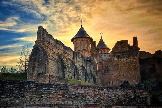 Ceaușescu’s Execution Site and Vlad the Impaler palace Târgoviște - Chindiei Tower: the fast way to get your bearings