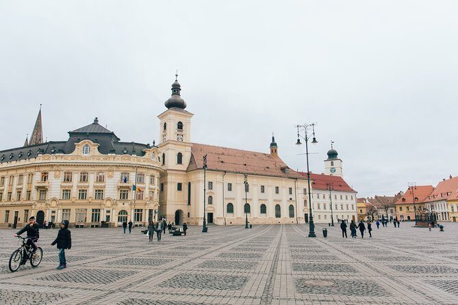 City Tour Sibiu in English - Guide quality: why the same route can feel totally different