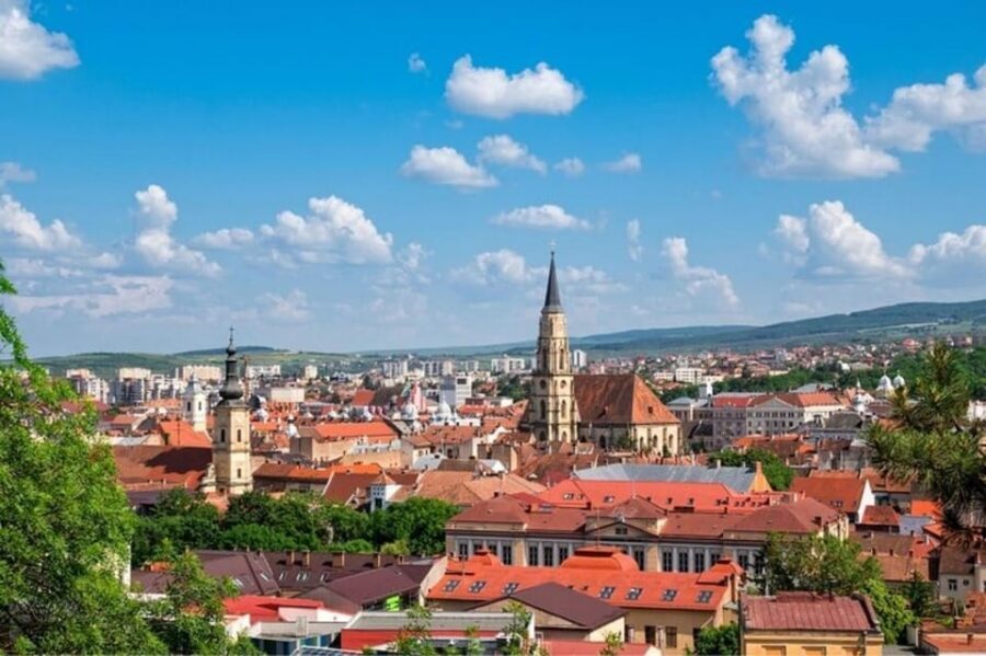 Cluj : Must-See Attractions Walking Tour - Universitatea Babeș-Bolyai: the intellectual Cluj stop