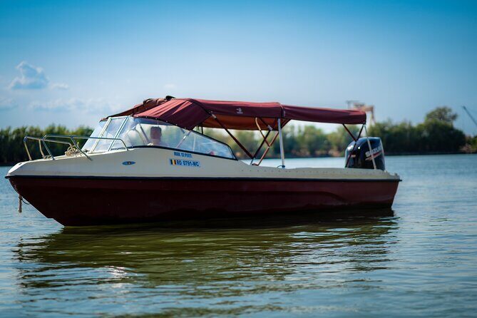 Danube Delta Boat Tour, departure from Tulcea - From Tulcea to the Black Sea: the rhythm of a 10-hour delta day