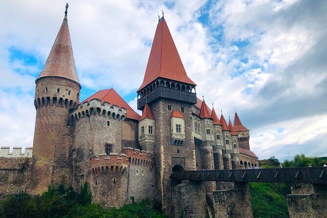 Day Trip to Turda Salt Mine and Corvin Castle from Timisoara - Private transportation: air-conditioning, parking handled, and a comfort check