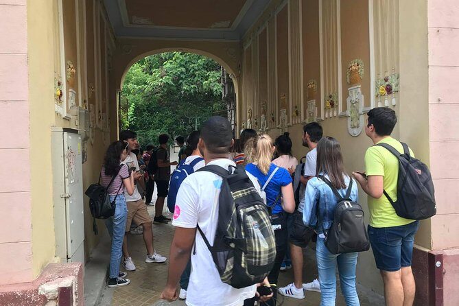 Discover Oradea - Walking Tour with Local Food Tasting - Starting at Piața Unirii: where the stories begin