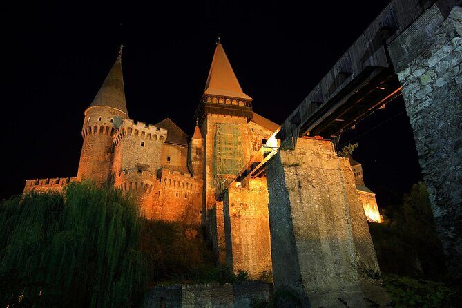 Dracula beyond the legend: 8-day private tour in Transilvania - How the Bucharest start sets your expectations