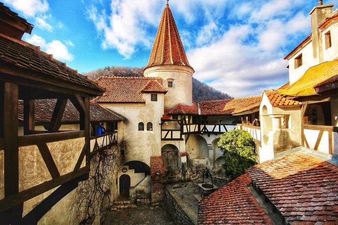 DRACULA CITY BREAK Bran Castle, Peles Castle Sinaia, Brasov City - What This Dracula City Break Really Delivers in 3 Days