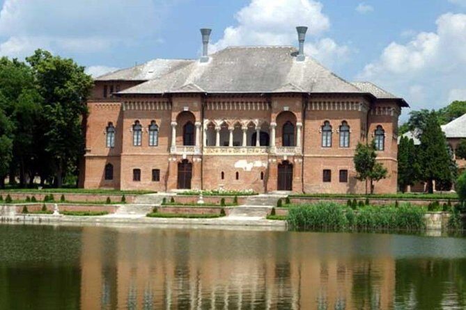 Dracula's Tomb and Mogosoaia Palace, Private Tour from Bucharest - A fast country escape from Bucharest