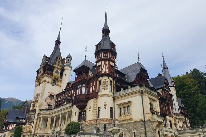 Executive Dracula Day Trip - See Bran & Peles Castle, Brasov from Bucharest - How the 11–12 hour format actually feels