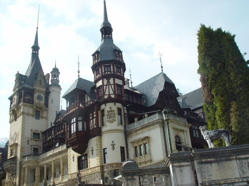 From Bucharest: Dracula Castle Day Trip - Sinaia Monastery: A Calm Start Before the Castle Theater