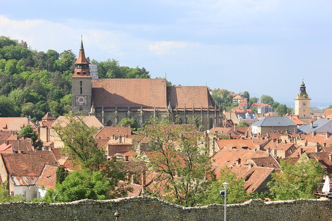 Guided visit in Spanish to the medieval center of Brasov (native Spanish guide). - Price and value: what $54.19 really covers
