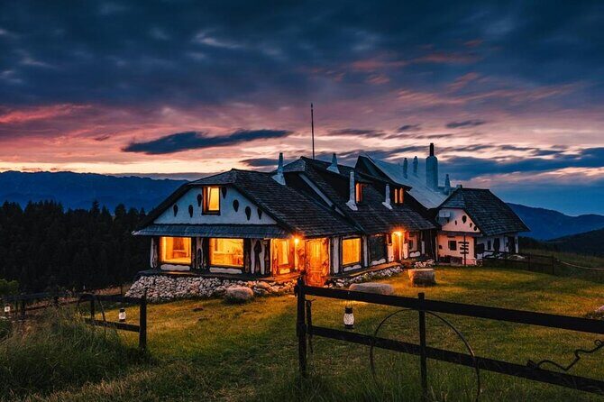 Hiking thought the best mountain villages in Romania-Private tour from Brasov - How the 8:30 a.m. Brasov pickup keeps the day moving