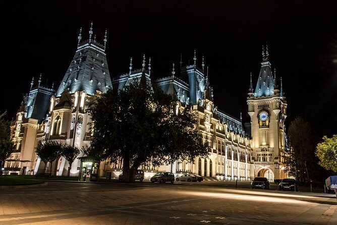 Iasi City Tour - Copou Park, Botanic Gardens, and Copou Hill Views