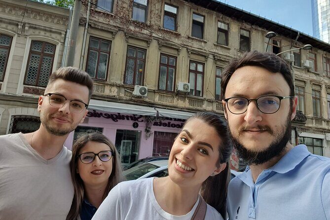 Life in Communist Bucharest: Self-Guided Puzzle Quest - Route basics: Revolution Square start, Constitution Square finish