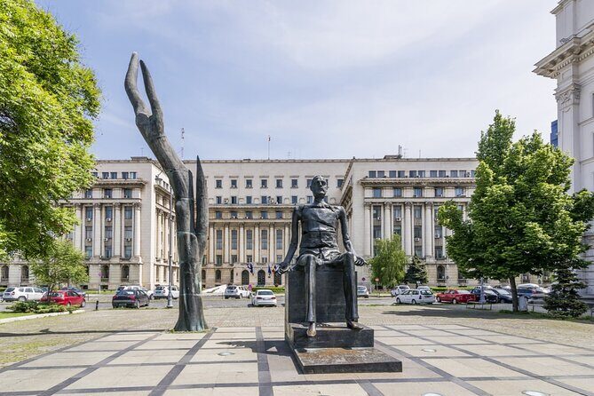 Life in Communist Bucharest: Self-Guided Puzzle Quest - Stop 2: Statuia Ecvestra a Lui Carol I (5-minute puzzle sprint)