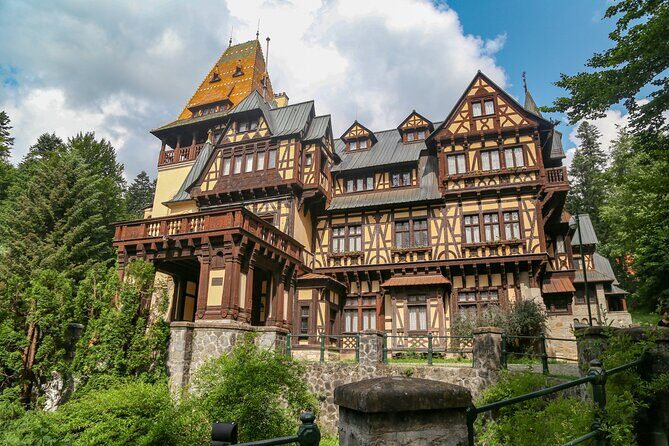 Peles and Cantacuzino Castles Small Group Day Tour from Brasov - Peleș Castle: ornate rooms and a ticket system you must plan around